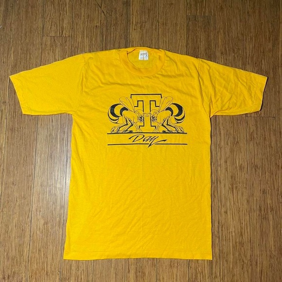 VTG 1983 Georgia Tech T Day Spring Football Game T Shirt Medium Yellow Scrimmage - Picture 1 of 7